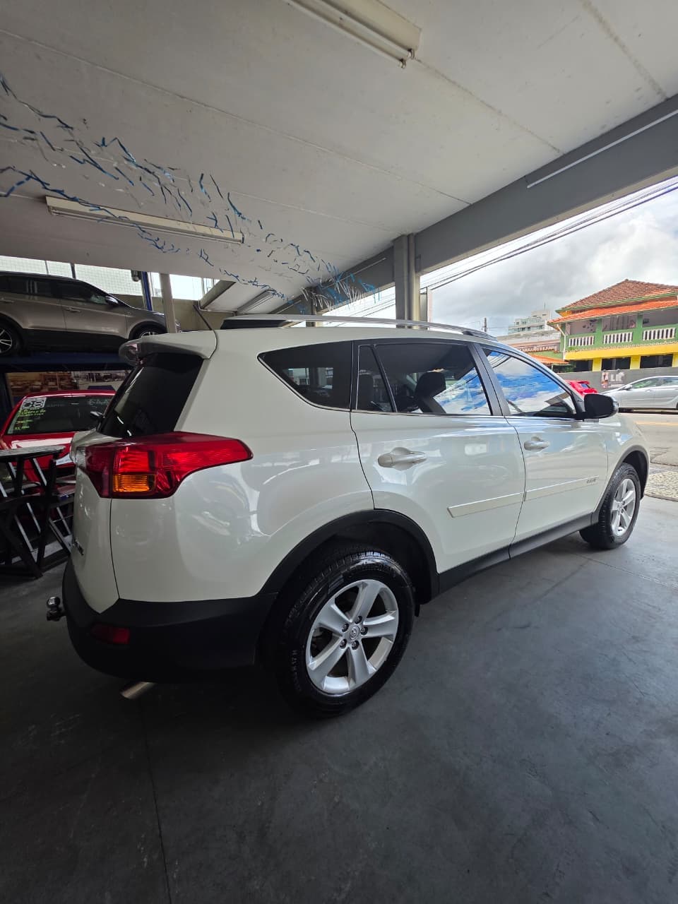 TOYOTA RAV4 20L 4X2 - 4